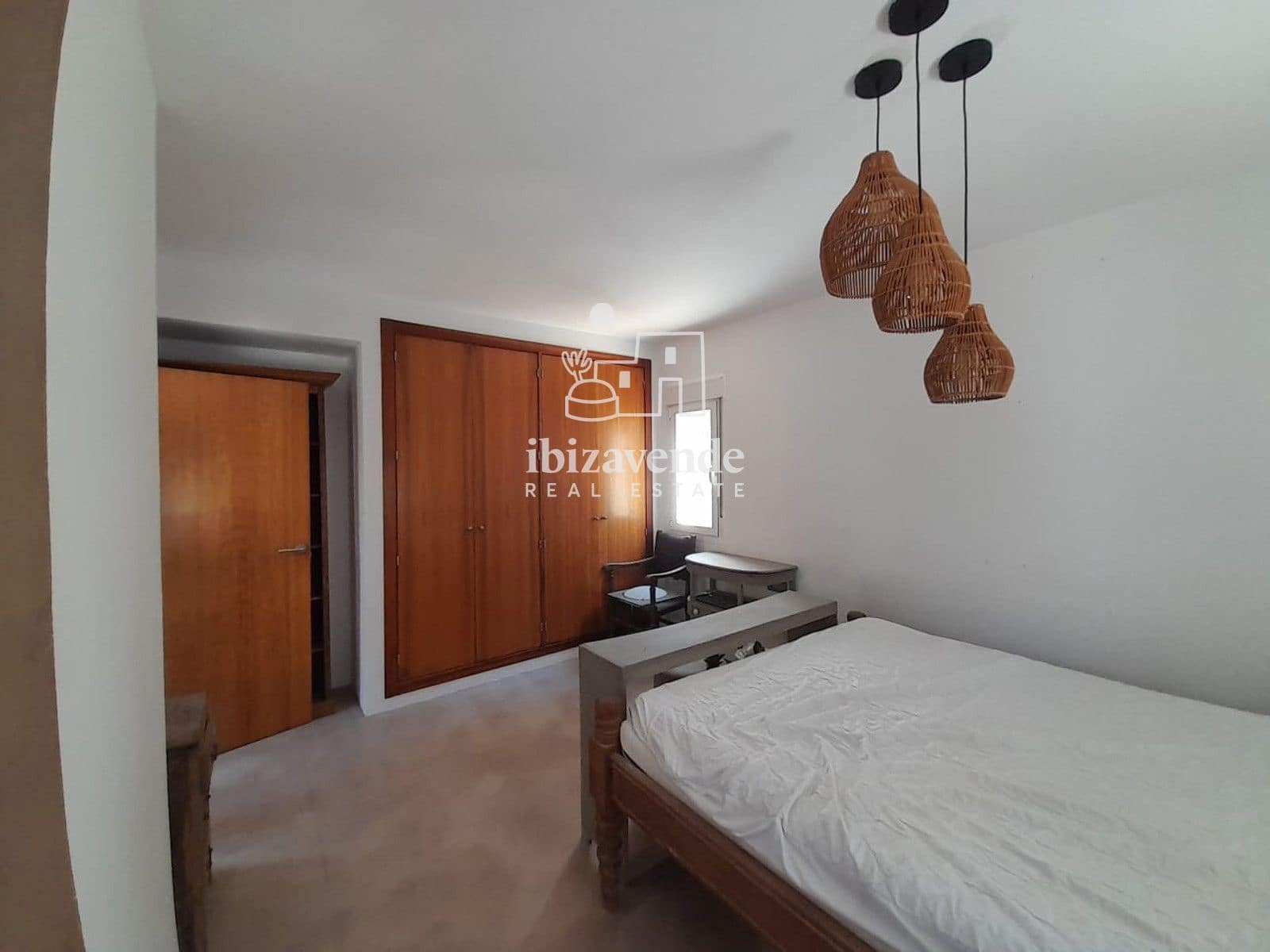 6 bedroom Villa for sale in Santa Eulalia / Santa Eularia with pool garage - € 2,300,000 (Ref: 9749294)