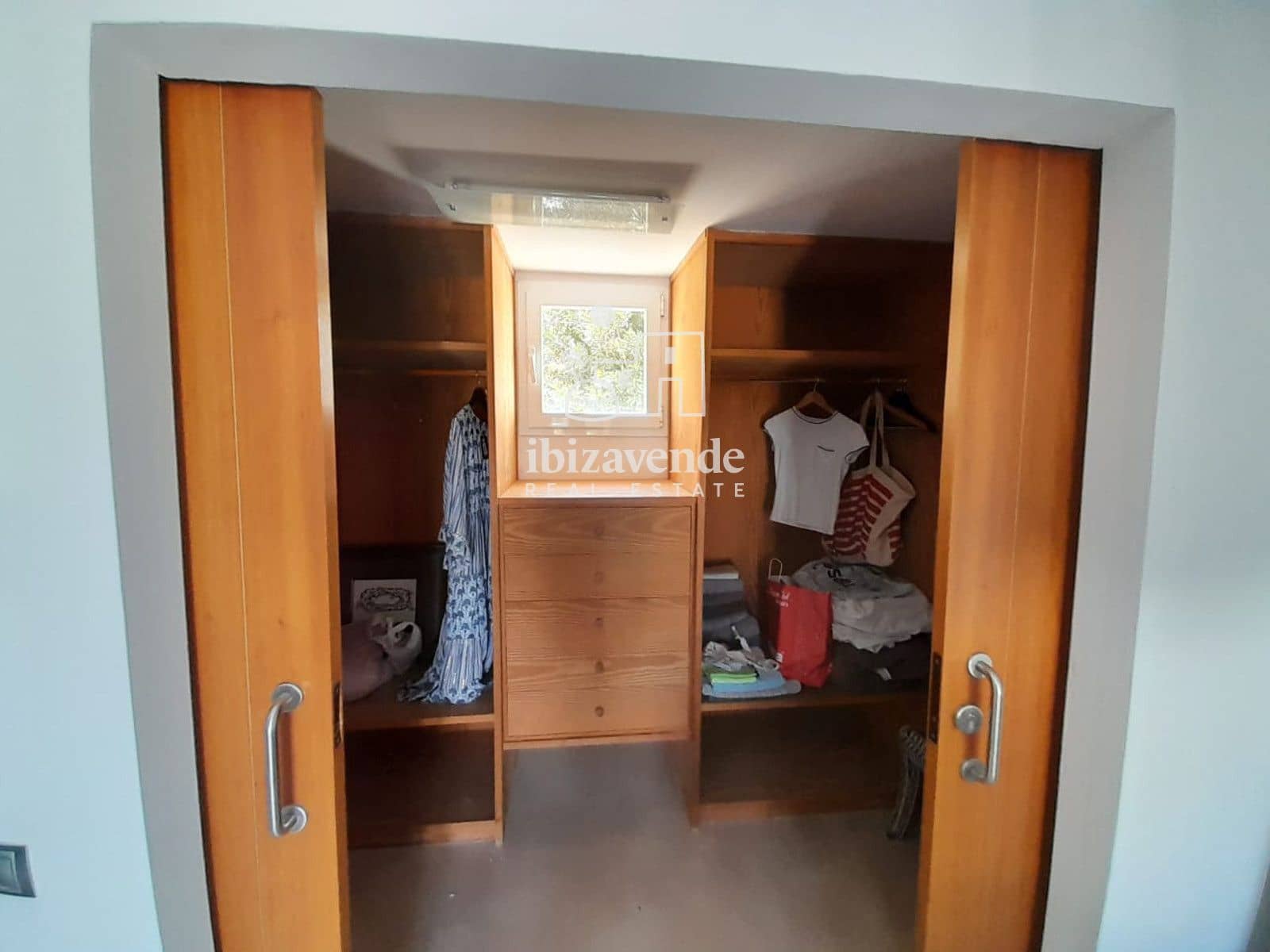 6 bedroom Villa for sale in Santa Eulalia / Santa Eularia with pool garage - € 2,300,000 (Ref: 9749294)