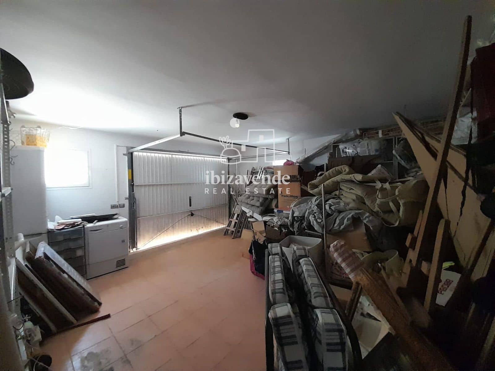 6 bedroom Villa for sale in Santa Eulalia / Santa Eularia with pool garage - € 2,300,000 (Ref: 9749294)