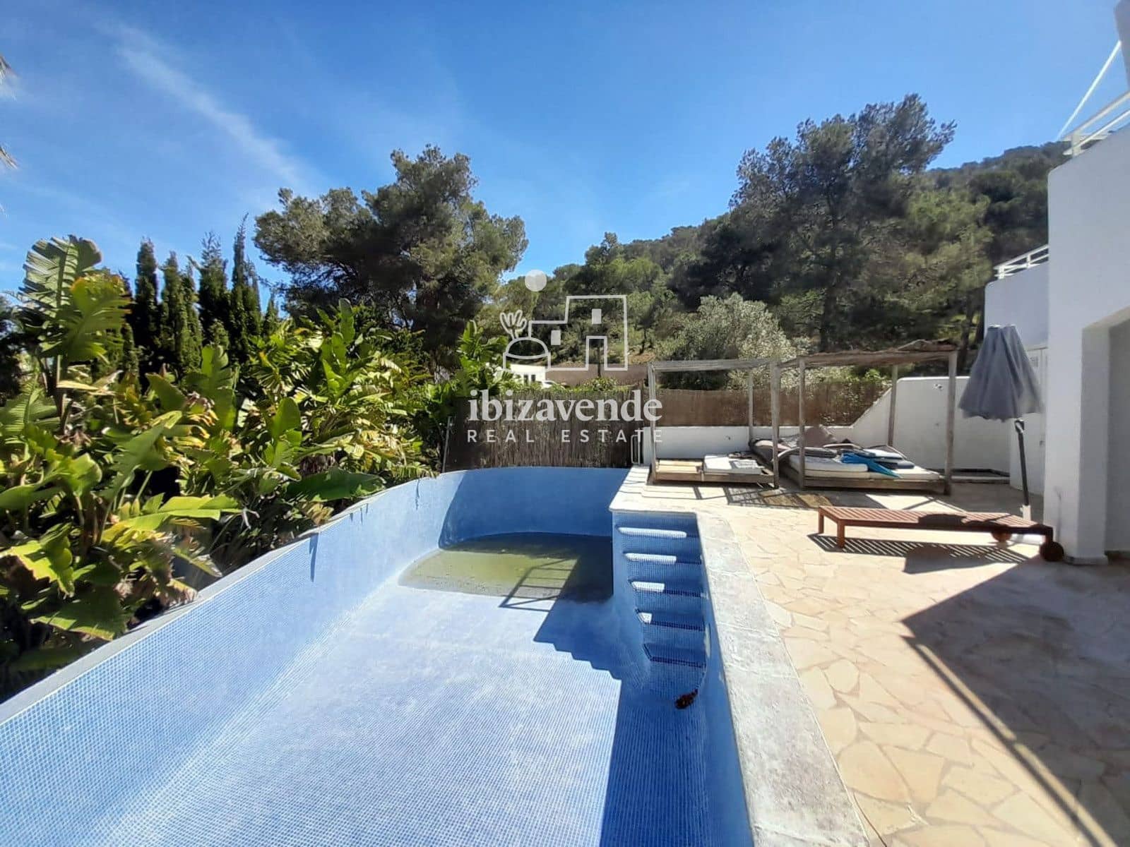 6 bedroom Villa for sale in Santa Eulalia / Santa Eularia with pool garage - € 2,300,000 (Ref: 9749294)