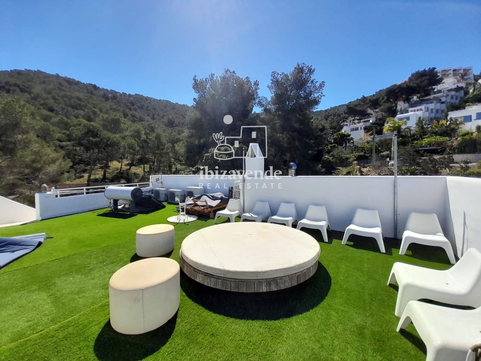 6 bedroom Villa for sale in Santa Eulalia / Santa Eularia with pool garage - € 2,300,000 (Ref: 9749294)