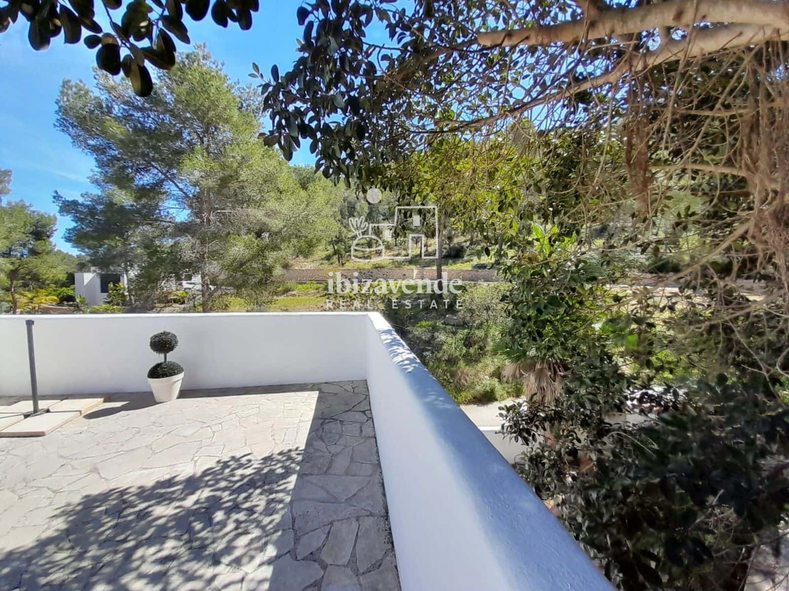 6 bedroom Villa for sale in Santa Eulalia / Santa Eularia with pool garage - € 2,300,000 (Ref: 9749294)