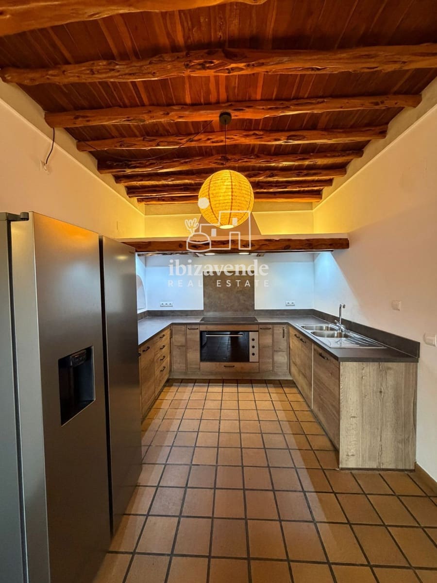 5 makuuhuone Huvila vuokrattavana paikassa Sant Joan de Labritja mukana uima-altaan - 12 500 € (Ref: 9752355)