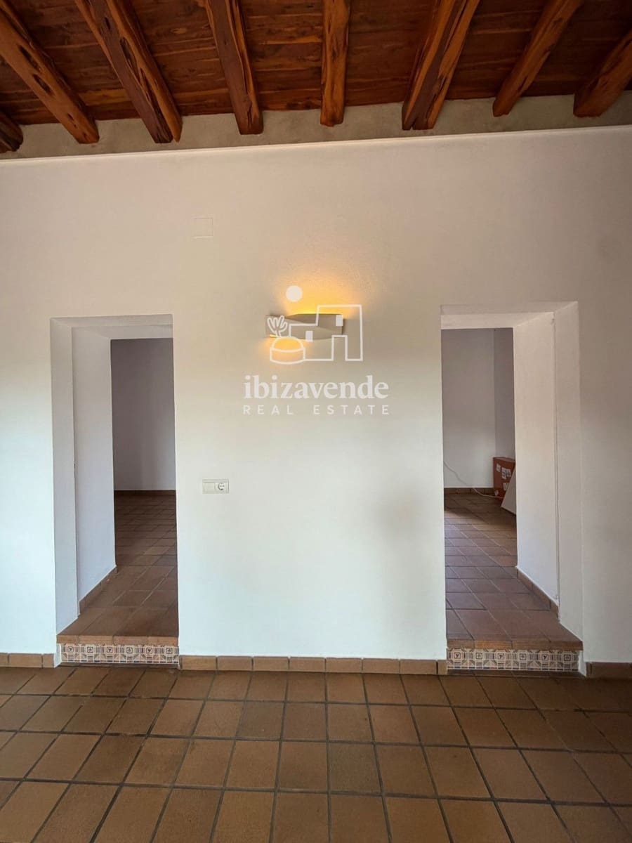 5 makuuhuone Huvila vuokrattavana paikassa Sant Joan de Labritja mukana uima-altaan - 12 500 € (Ref: 9752355)