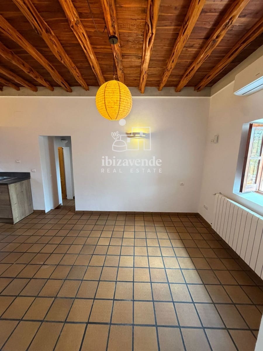 5 makuuhuone Huvila vuokrattavana paikassa Sant Joan de Labritja mukana uima-altaan - 12 500 € (Ref: 9752355)