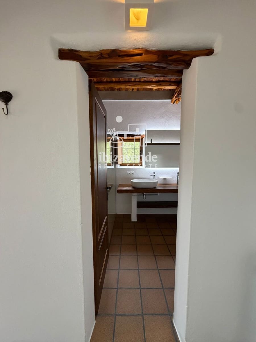 5 makuuhuone Huvila vuokrattavana paikassa Sant Joan de Labritja mukana uima-altaan - 12 500 € (Ref: 9752355)