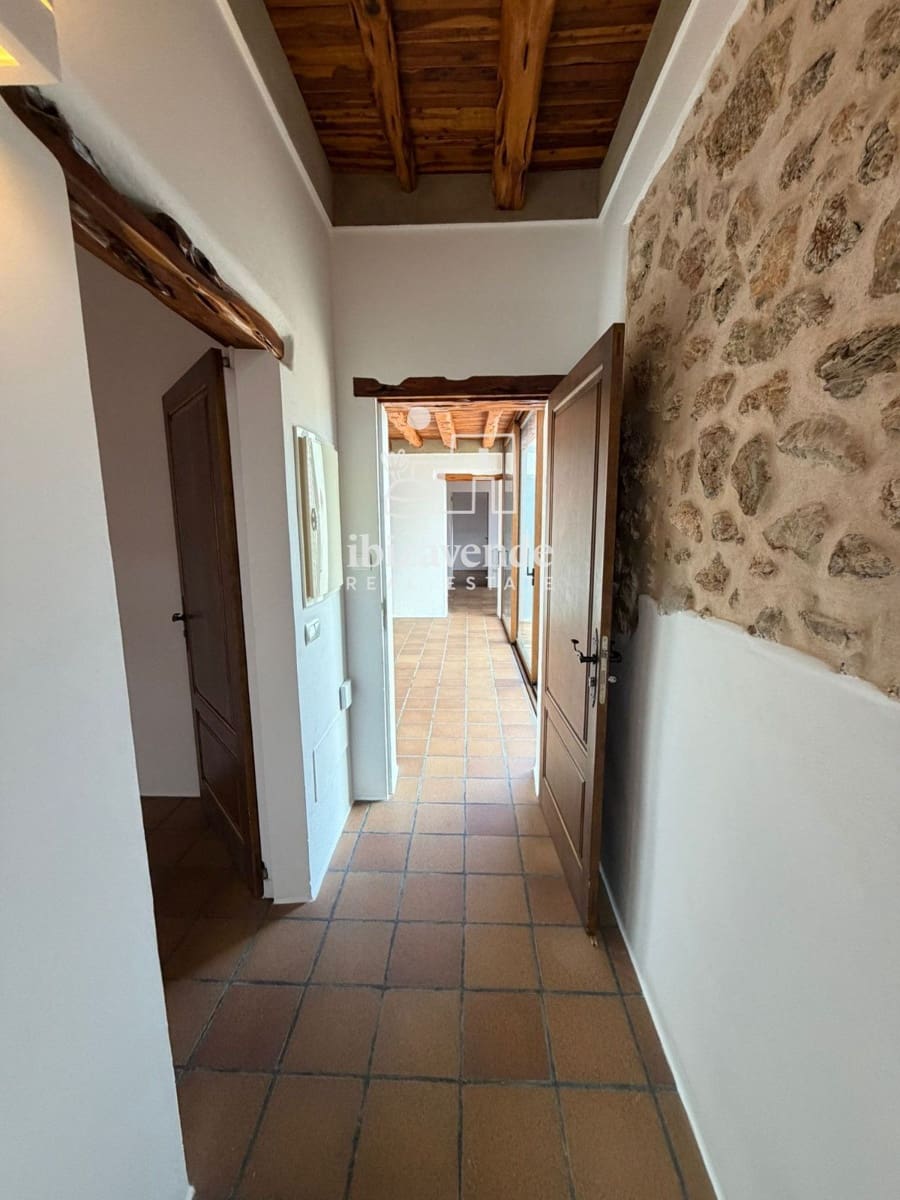 5 makuuhuone Huvila vuokrattavana paikassa Sant Joan de Labritja mukana uima-altaan - 12 500 € (Ref: 9752355)