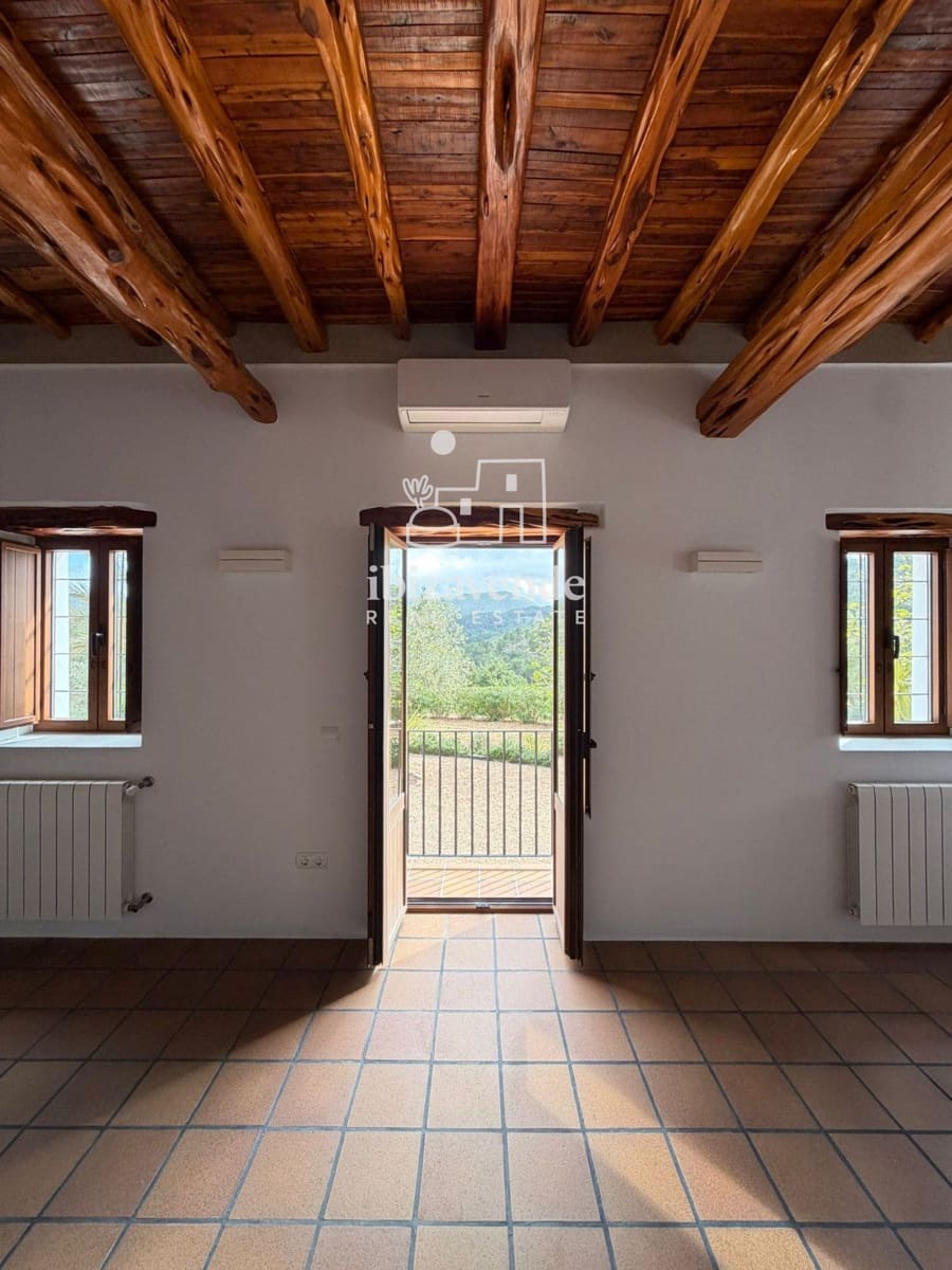 5 makuuhuone Huvila vuokrattavana paikassa Sant Joan de Labritja mukana uima-altaan - 12 500 € (Ref: 9752355)