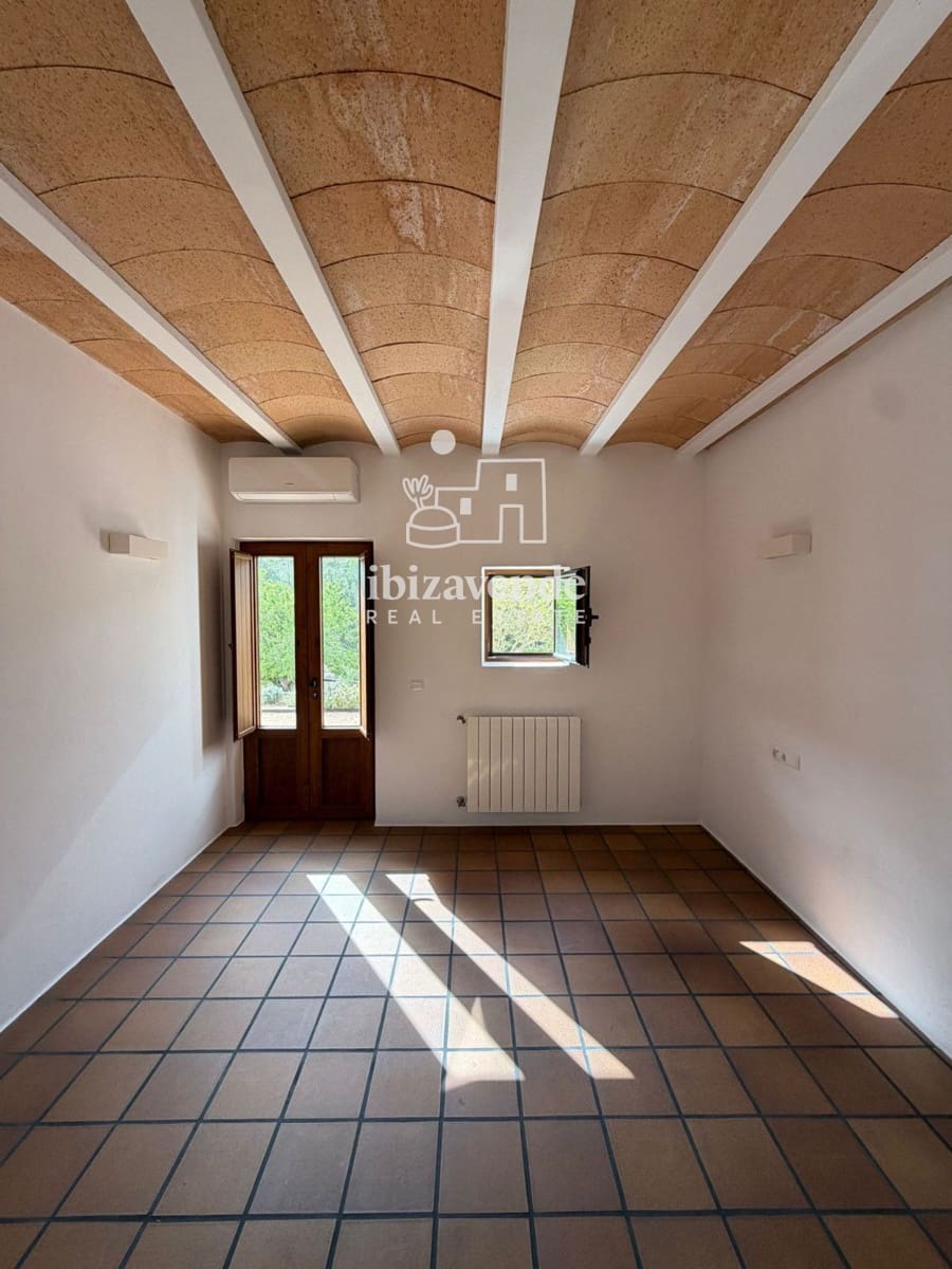 5 makuuhuone Huvila vuokrattavana paikassa Sant Joan de Labritja mukana uima-altaan - 12 500 € (Ref: 9752355)