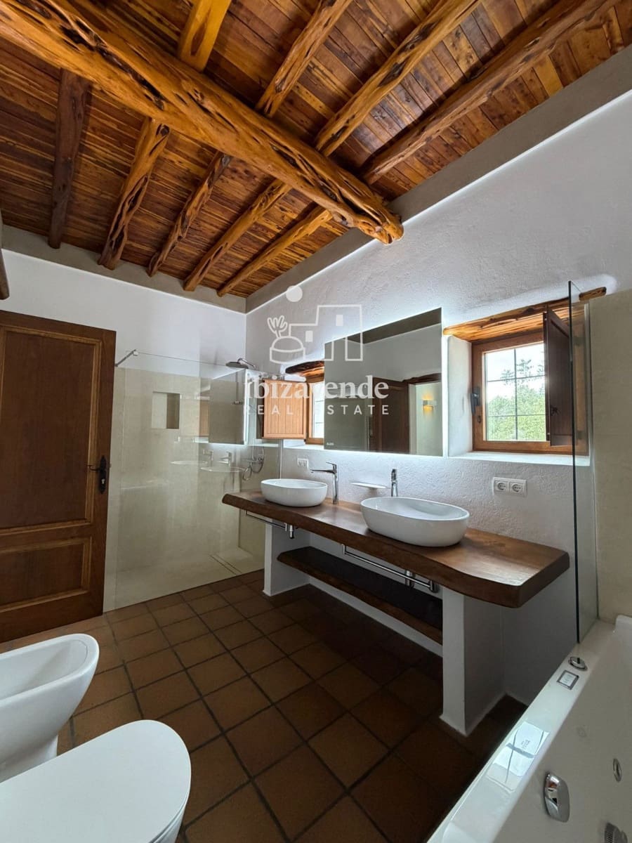 5 makuuhuone Huvila vuokrattavana paikassa Sant Joan de Labritja mukana uima-altaan - 12 500 € (Ref: 9752355)