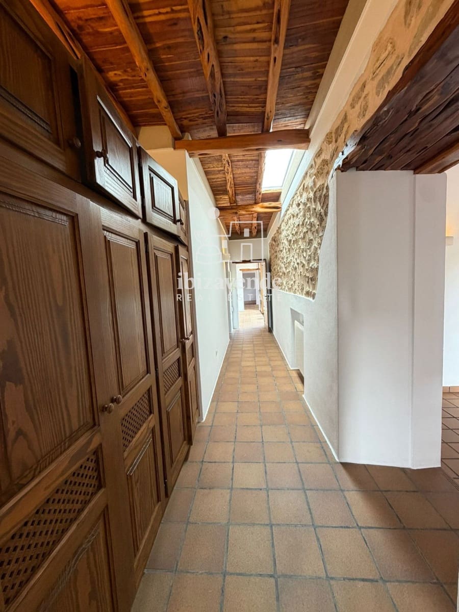 5 makuuhuone Huvila vuokrattavana paikassa Sant Joan de Labritja mukana uima-altaan - 12 500 € (Ref: 9752355)