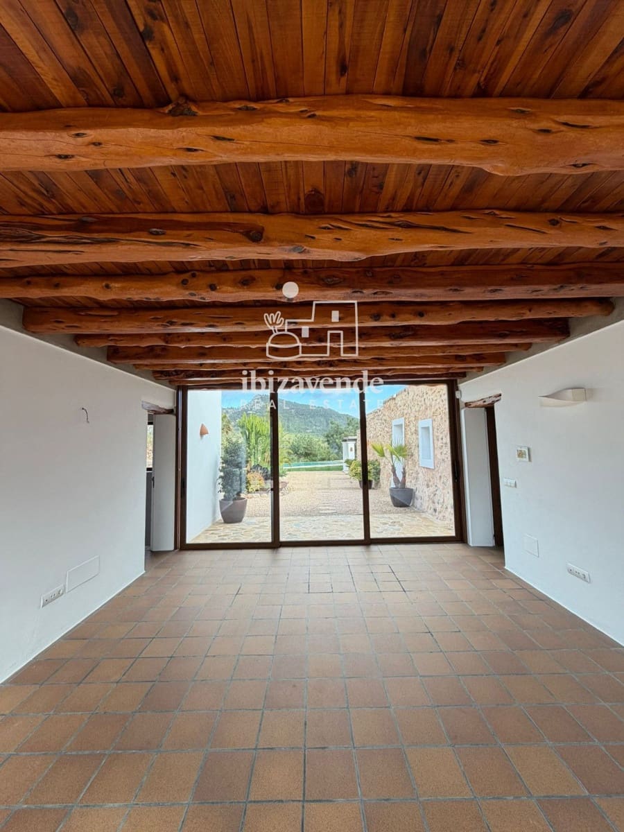 5 makuuhuone Huvila vuokrattavana paikassa Sant Joan de Labritja mukana uima-altaan - 12 500 € (Ref: 9752355)