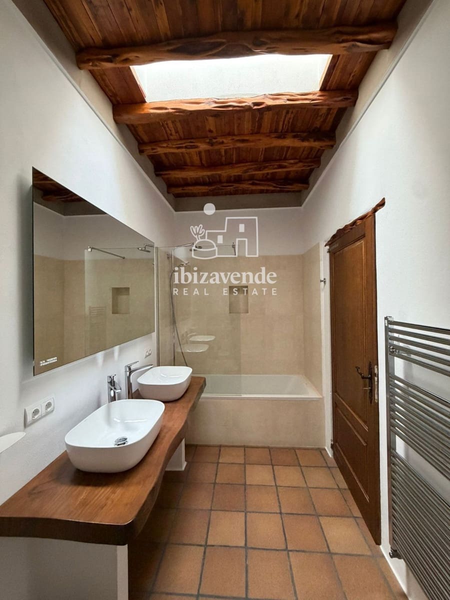 5 makuuhuone Huvila vuokrattavana paikassa Sant Joan de Labritja mukana uima-altaan - 12 500 € (Ref: 9752355)