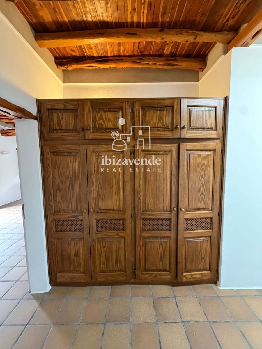 5 makuuhuone Huvila vuokrattavana paikassa Sant Joan de Labritja mukana uima-altaan - 12 500 € (Ref: 9752355)