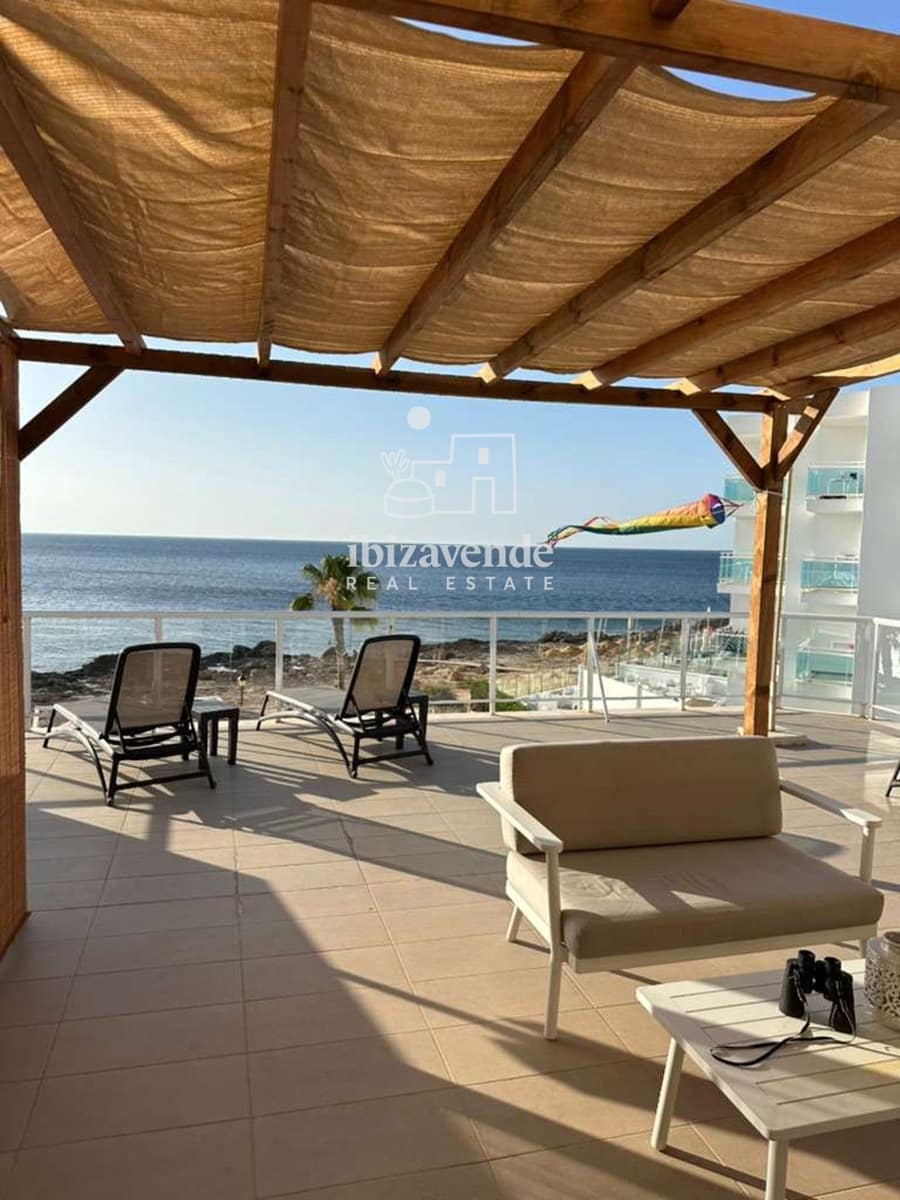 3 soveværelse Lejlighed til leje i Cala d'en Bou med garage - € 4.000 (Ref: 9753565)