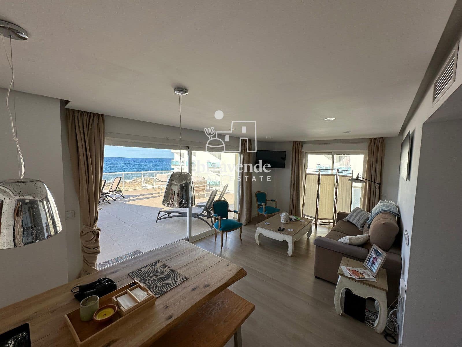 3 soveværelse Lejlighed til leje i Cala d'en Bou med garage - € 4.000 (Ref: 9753565)