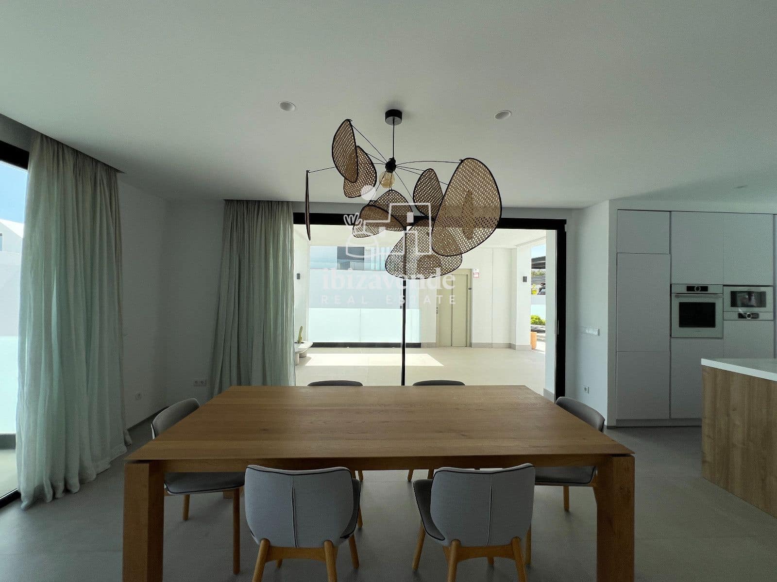 6 soveværelse Villa til salg i Nuestra Senora de Jesus med swimmingpool garage - € 2.700.000 (Ref: 9758019)