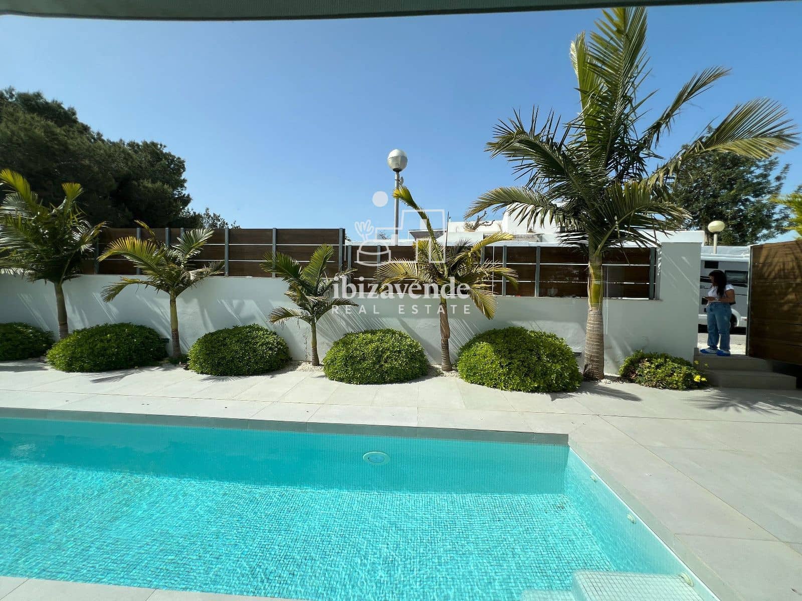 6 soveværelse Villa til salg i Nuestra Senora de Jesus med swimmingpool garage - € 2.700.000 (Ref: 9758019)