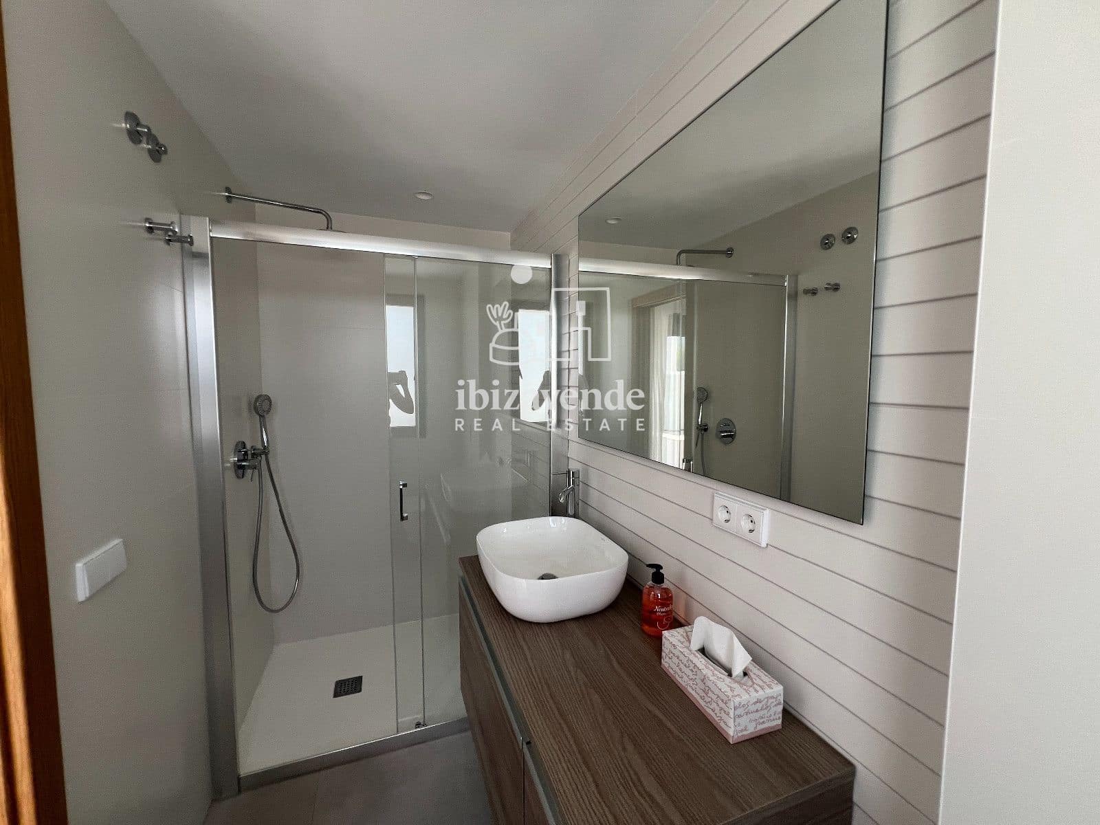 6 soveværelse Villa til salg i Nuestra Senora de Jesus med swimmingpool garage - € 2.700.000 (Ref: 9758019)