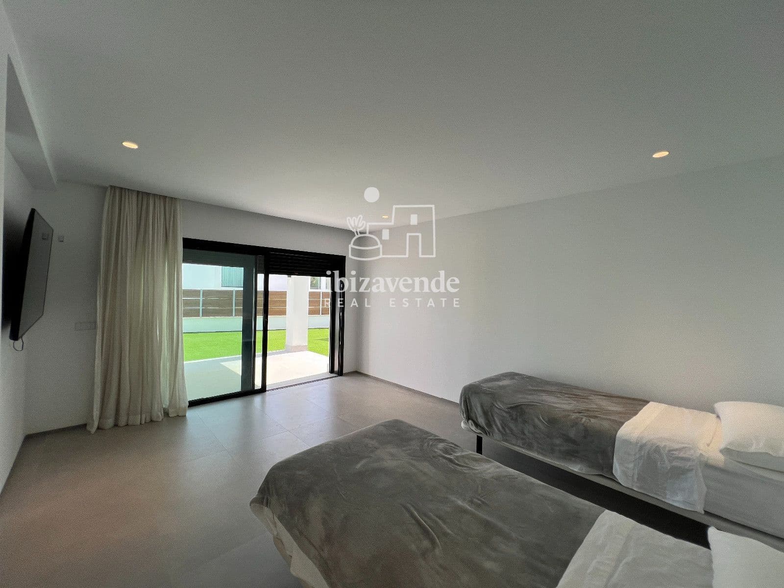 6 soveværelse Villa til salg i Nuestra Senora de Jesus med swimmingpool garage - € 2.700.000 (Ref: 9758019)