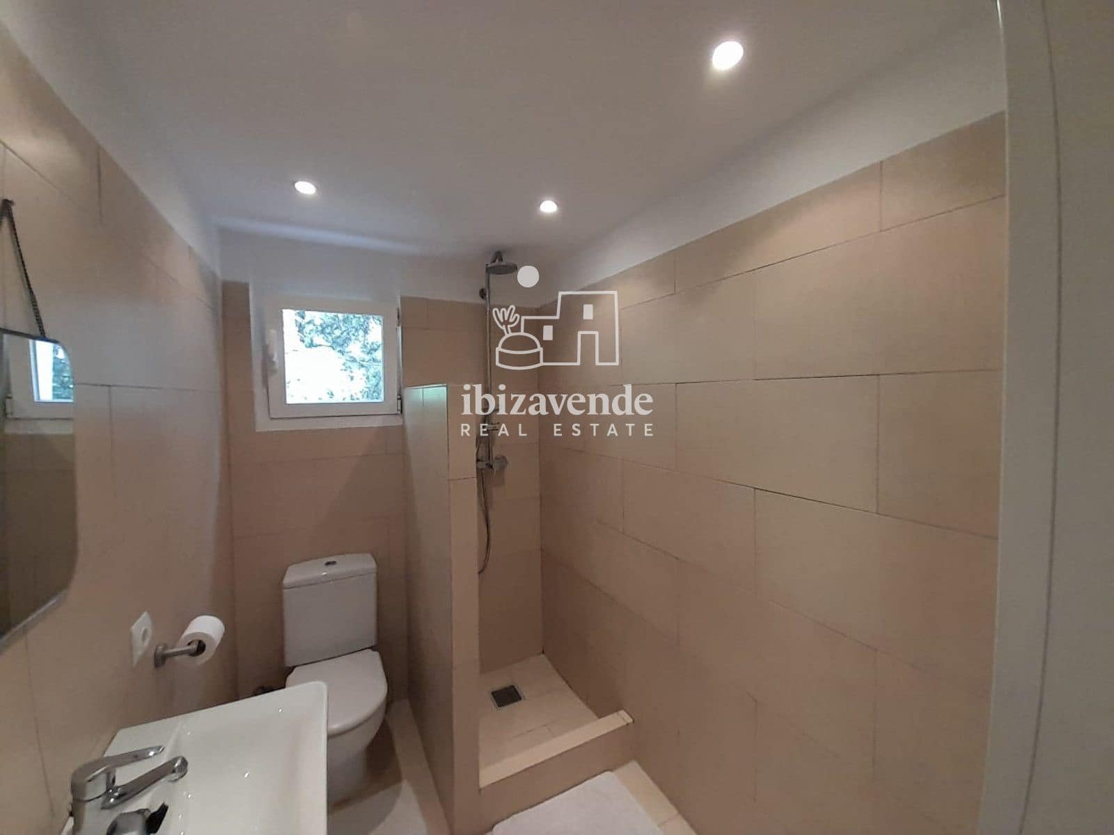 5 quarto Moradia para venda em Santa Eulalia / Santa Eularia com piscina garagem - 1 525 000 € (Ref: 9769936)