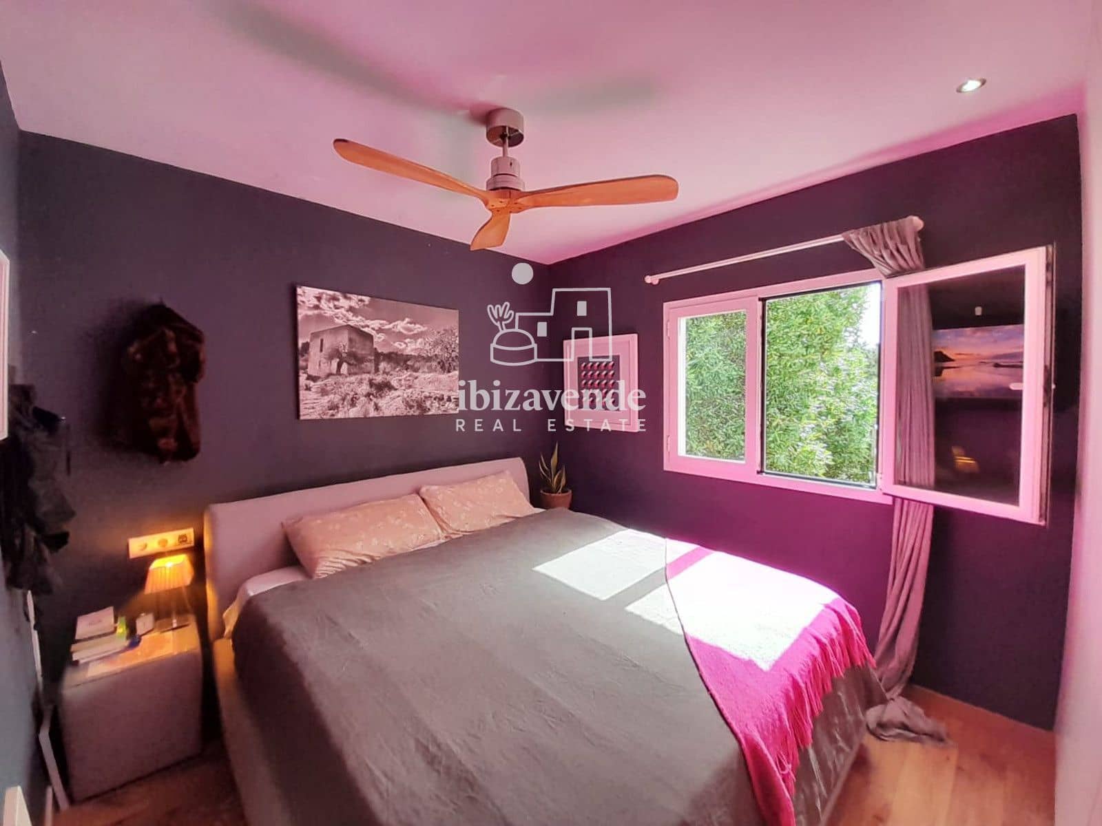 5 quarto Moradia para venda em Santa Eulalia / Santa Eularia com piscina garagem - 1 525 000 € (Ref: 9769936)