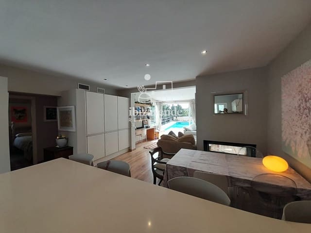 5 quarto Moradia para venda em Santa Eulalia / Santa Eularia com piscina garagem - 1 525 000 € (Ref: 9769936)