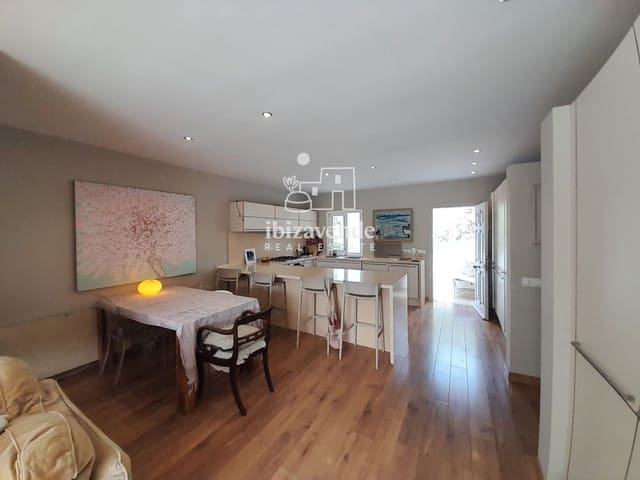 5 quarto Moradia para venda em Santa Eulalia / Santa Eularia com piscina garagem - 1 525 000 € (Ref: 9769936)