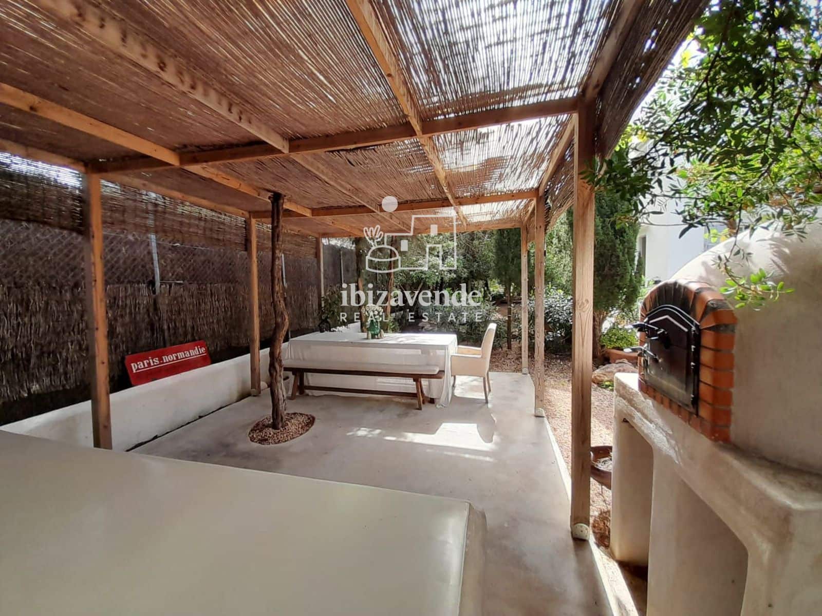 5 quarto Moradia para venda em Santa Eulalia / Santa Eularia com piscina garagem - 1 525 000 € (Ref: 9769936)