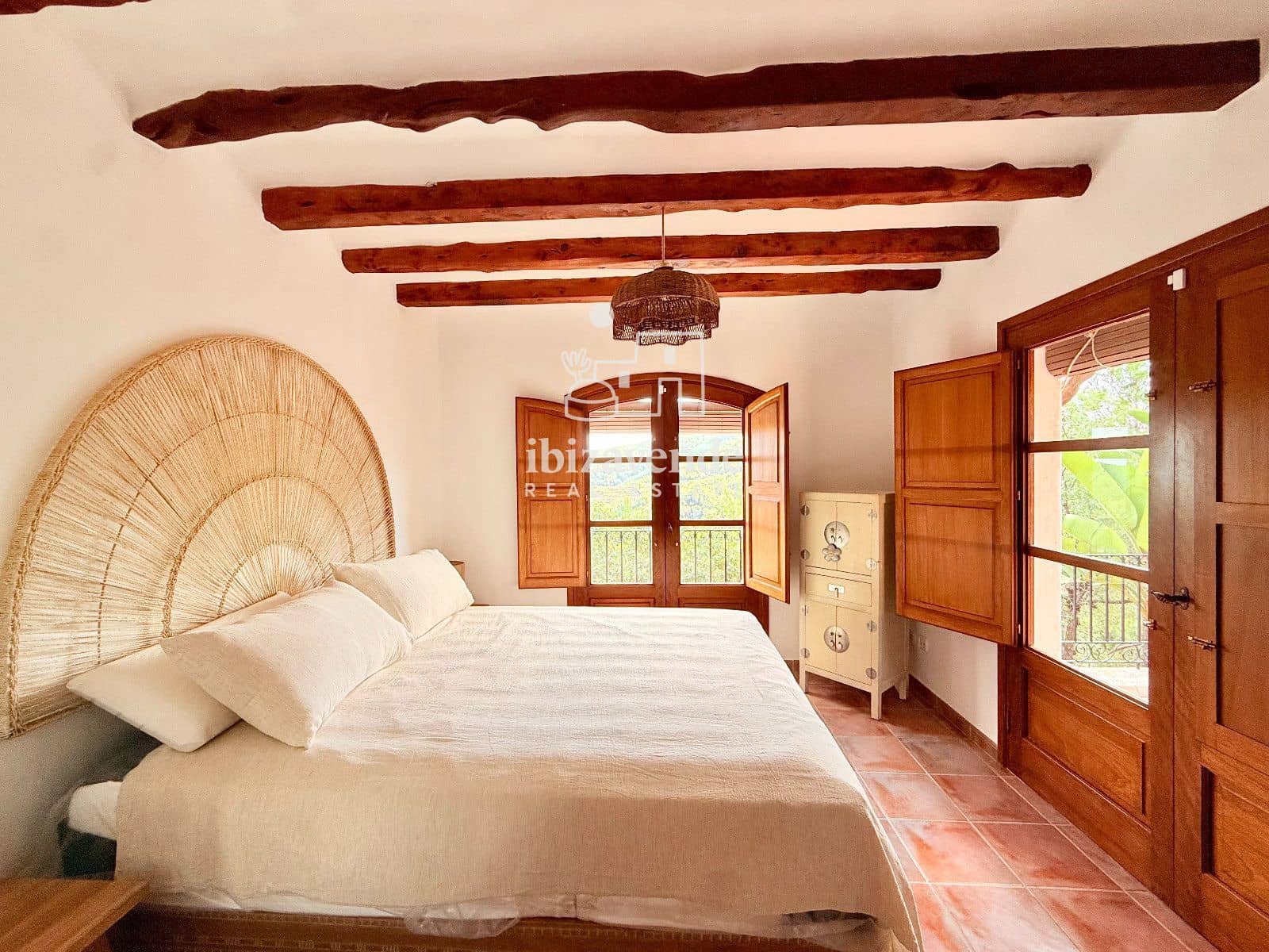 3 makuuhuone Huvila vuokrattavana paikassa Sant Joan de Labritja mukana uima-altaan - 10 000 € (Ref: 9778598)