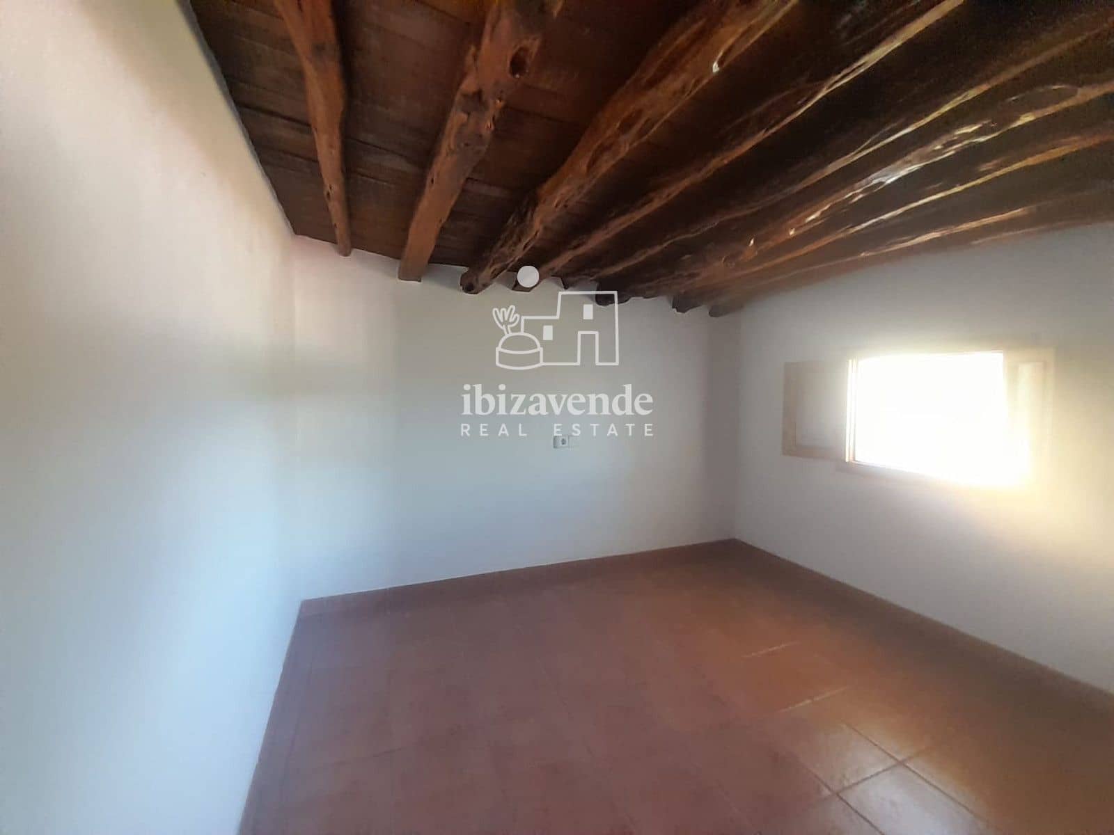 6 quarto Moradia para arrendar em Sant Llorenc de Balafia com piscina garagem - 4 000 € (Ref: 9783262)