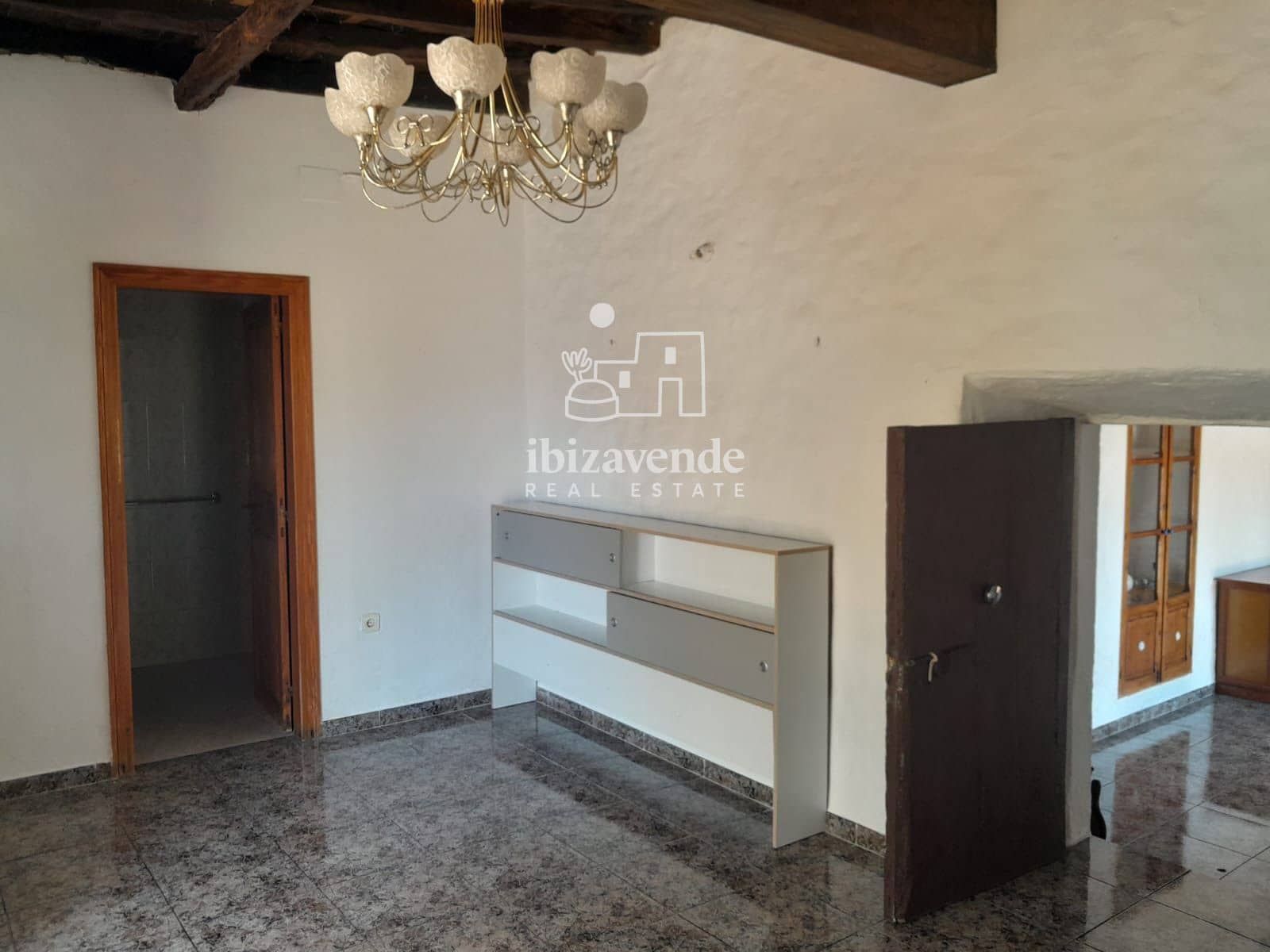 6 quarto Moradia para arrendar em Sant Llorenc de Balafia com piscina garagem - 4 000 € (Ref: 9783262)