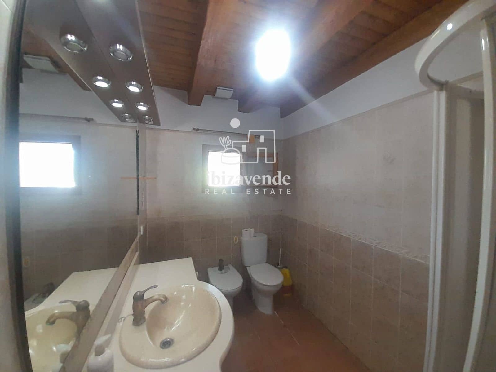 6 quarto Moradia para arrendar em Sant Llorenc de Balafia com piscina garagem - 4 000 € (Ref: 9783262)