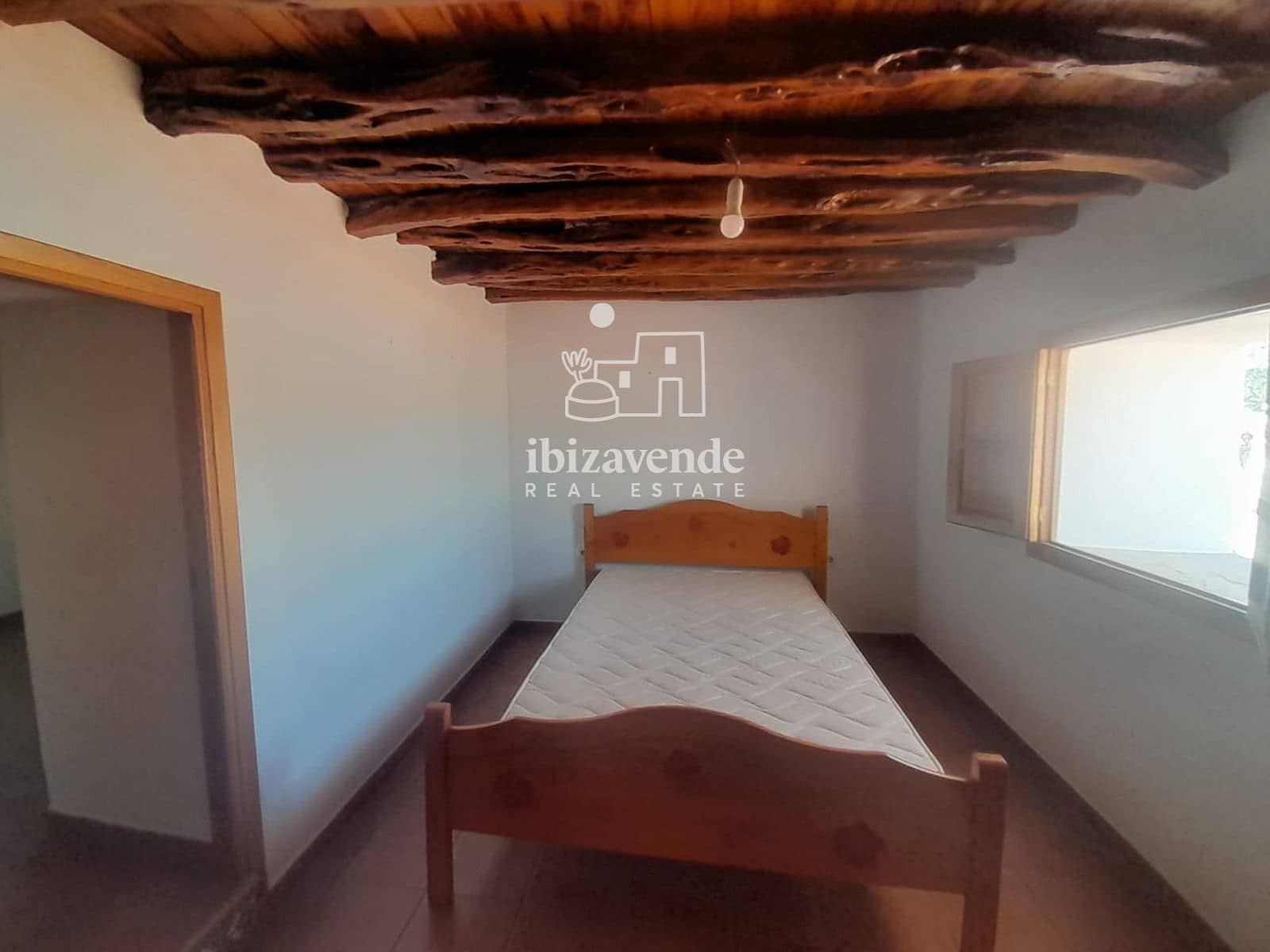 6 quarto Moradia para arrendar em Sant Llorenc de Balafia com piscina garagem - 4 000 € (Ref: 9783262)