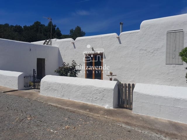 6 bedroom Villa for rent in Sant Llorenç de Balafia, Sant Joan de Labritja with pool garage - € 6,000 (Ref: 9783262)