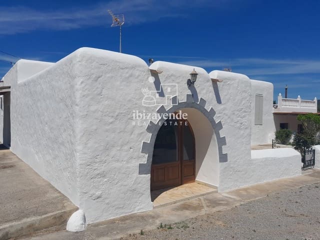 6 bedroom Villa for rent in Sant Llorenç de Balafia, Sant Joan de Labritja with pool garage - € 6,000 (Ref: 9783262)