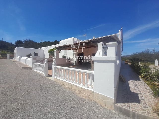 6 bedroom Villa for rent in Sant Llorenç de Balafia, Sant Joan de Labritja with pool garage - € 6,000 (Ref: 9783262)