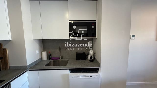 2 bedroom Flat for rent in Ibiza / Eivissa town with pool - € 5,000 (Ref: 9788758)