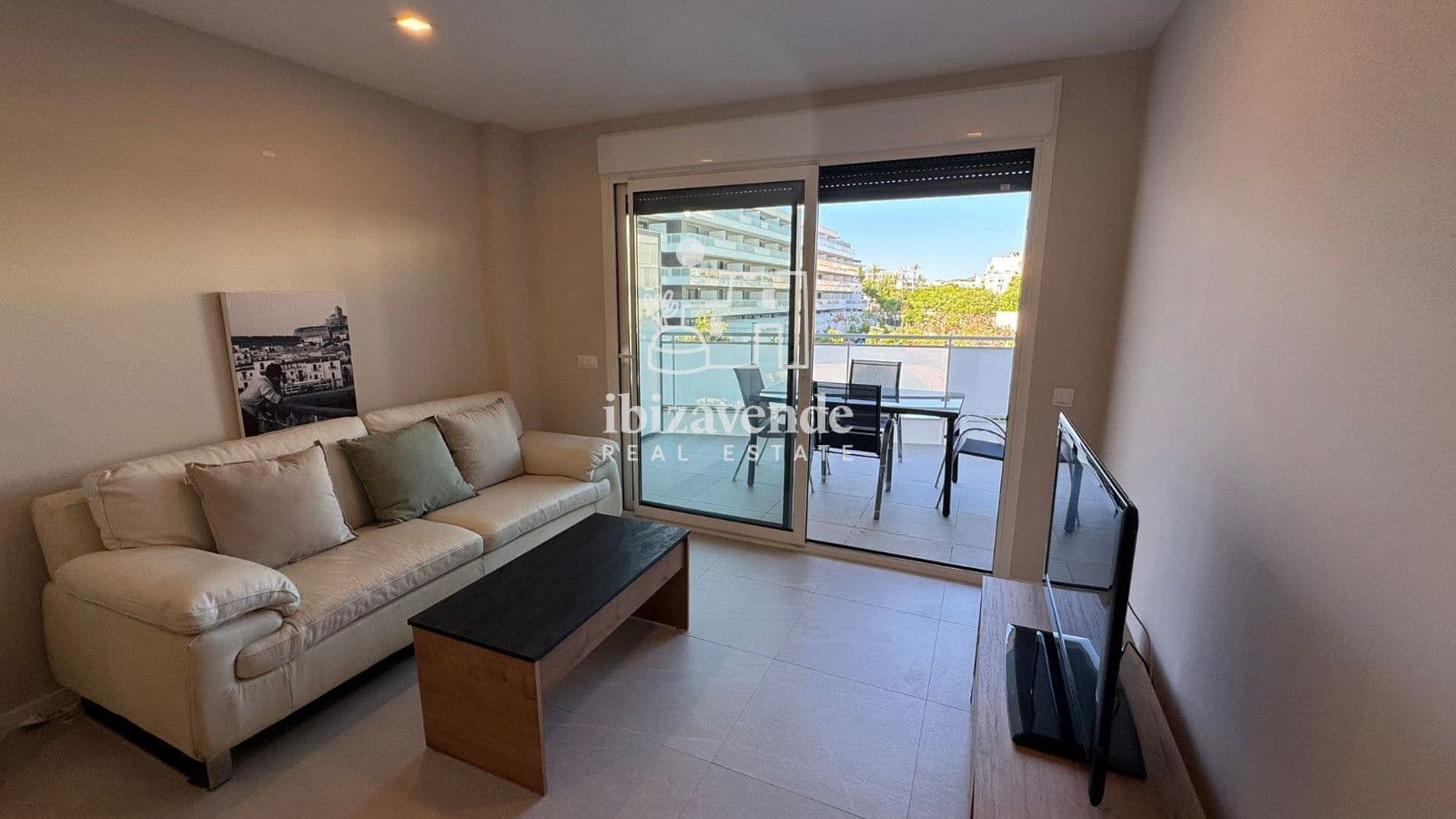 2 bedroom Flat for rent in Ibiza / Eivissa town with pool - € 5,000 (Ref: 9788758)