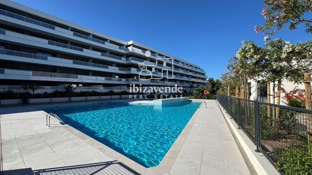 2 bedroom Flat for rent in Ibiza / Eivissa town with pool - € 5,000 (Ref: 9788758)
