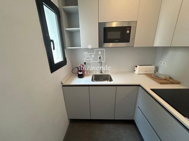 2 slaapkamer Huis te huur in Roca Llisa, Santa Eulalia / Santa Eularia - € 4.000 (Ref: 9788759)