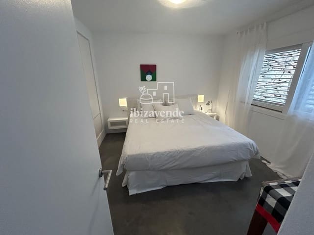 2 slaapkamer Huis te huur in Roca Llisa, Santa Eulalia / Santa Eularia - € 4.000 (Ref: 9788759)