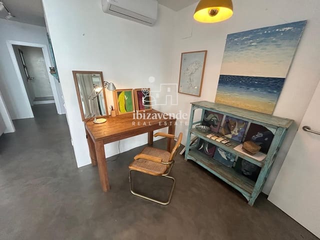 2 slaapkamer Huis te huur in Roca Llisa, Santa Eulalia / Santa Eularia - € 4.000 (Ref: 9788759)