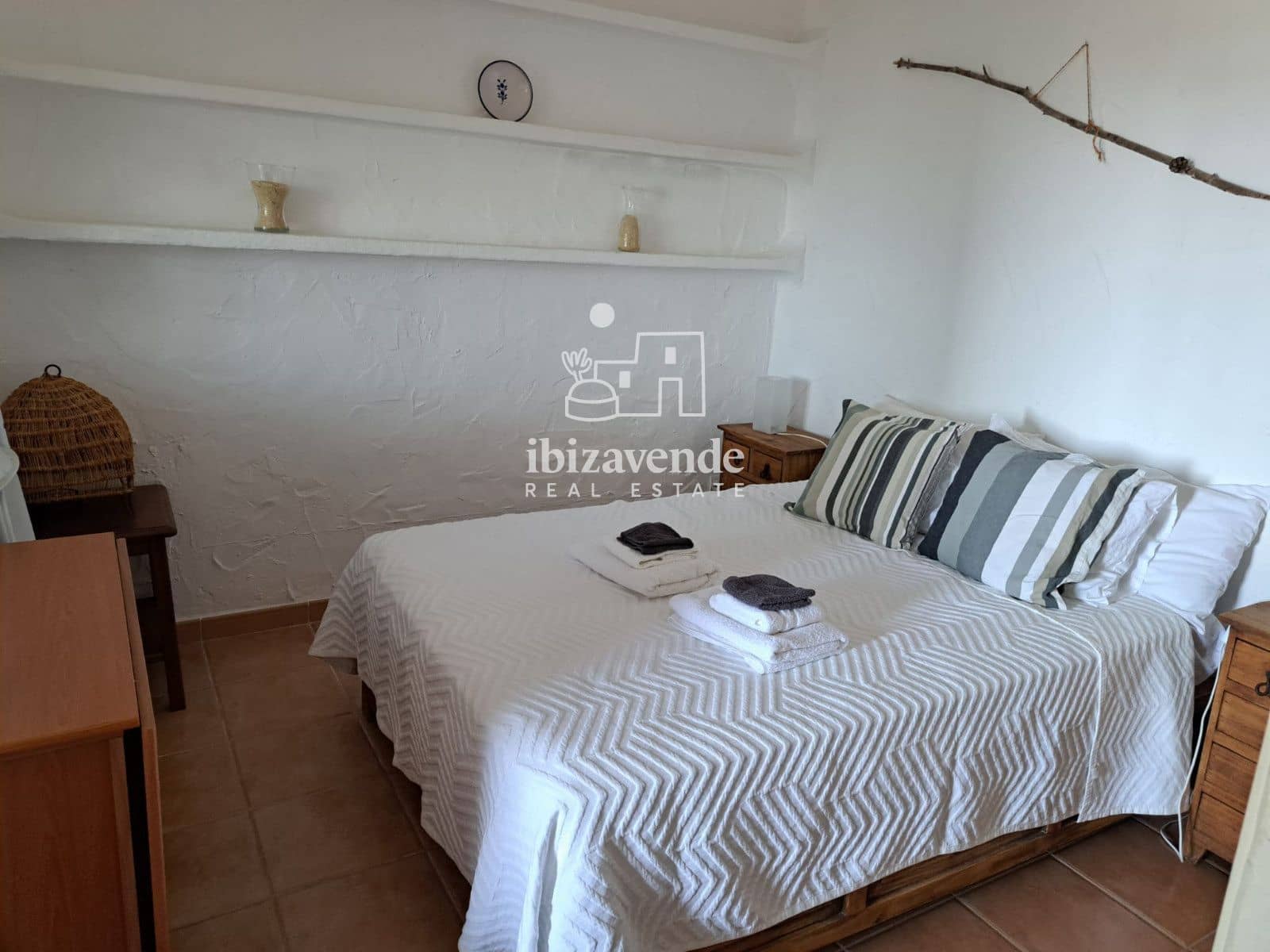 1 bedroom Flat for rent in Cala Vadella - € 3,000 (Ref: 9788761)