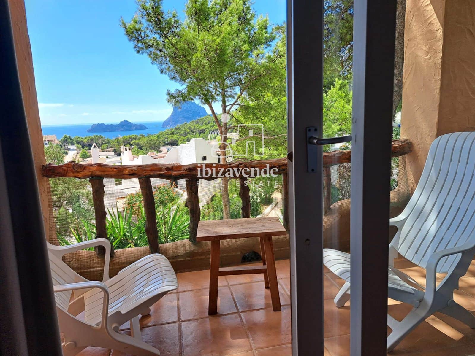 1 bedroom Flat for rent in Cala Vadella - € 3,000 (Ref: 9788761)
