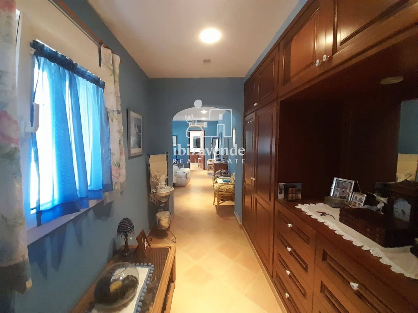 4 soverom Villa til leie i Cala Tarida med svømmebasseng garasje - € 5 000 (Ref: 9793758)