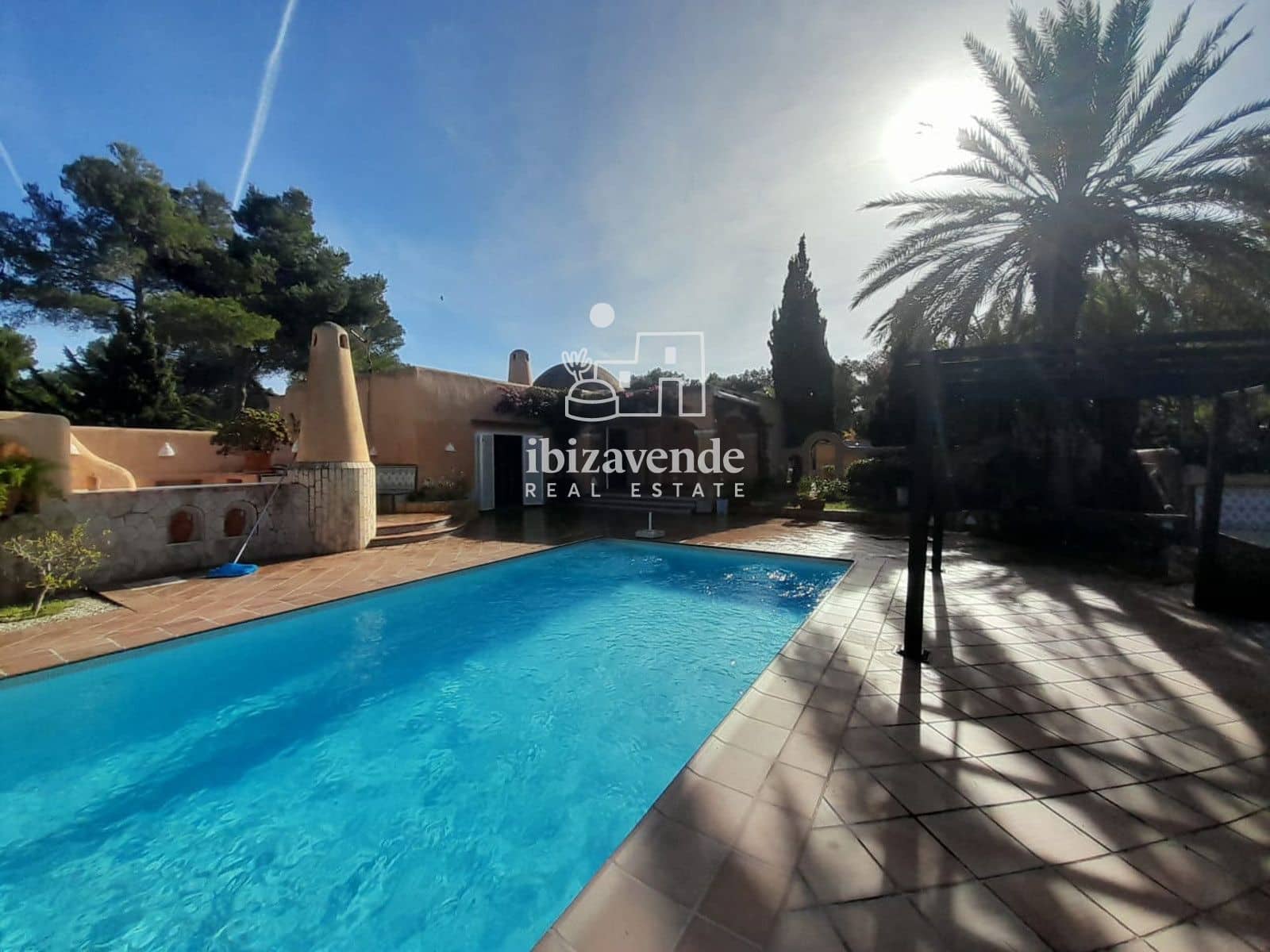 4 soverom Villa til leie i Cala Tarida med svømmebasseng garasje - € 5 000 (Ref: 9793758)