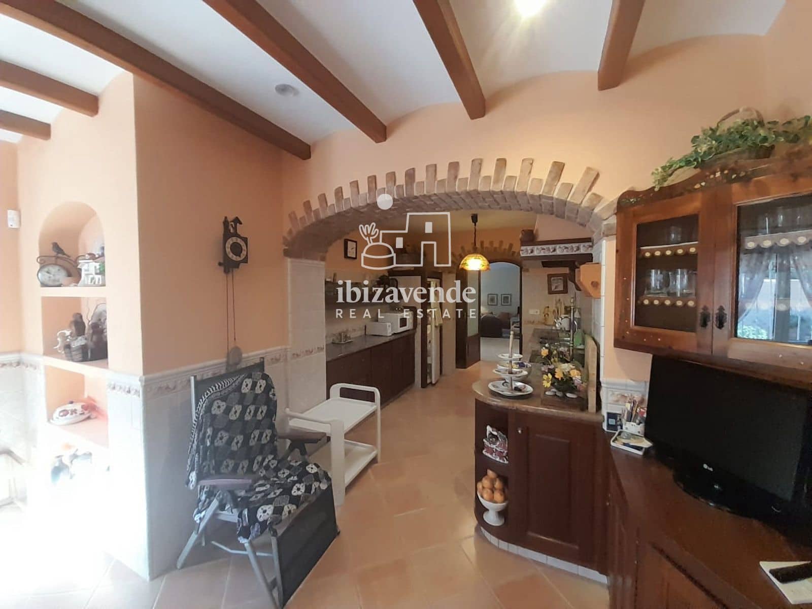 4 soverom Villa til leie i Cala Tarida med svømmebasseng garasje - € 5 000 (Ref: 9793758)