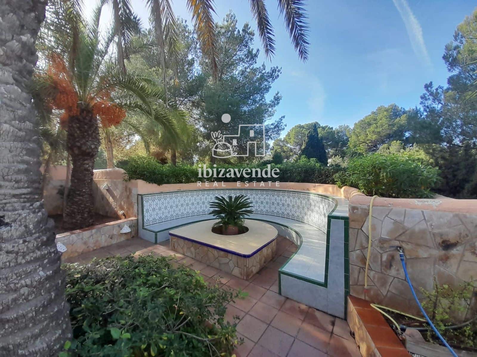 4 soverom Villa til leie i Cala Tarida med svømmebasseng garasje - € 5 000 (Ref: 9793758)