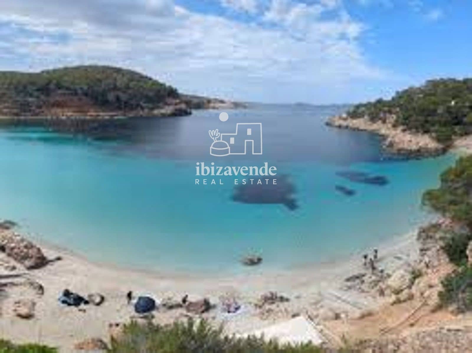 2 soveværelse Penthouse til leje i Sant Antoni de Portmany med swimmingpool - € 4.000 (Ref: 9797704)